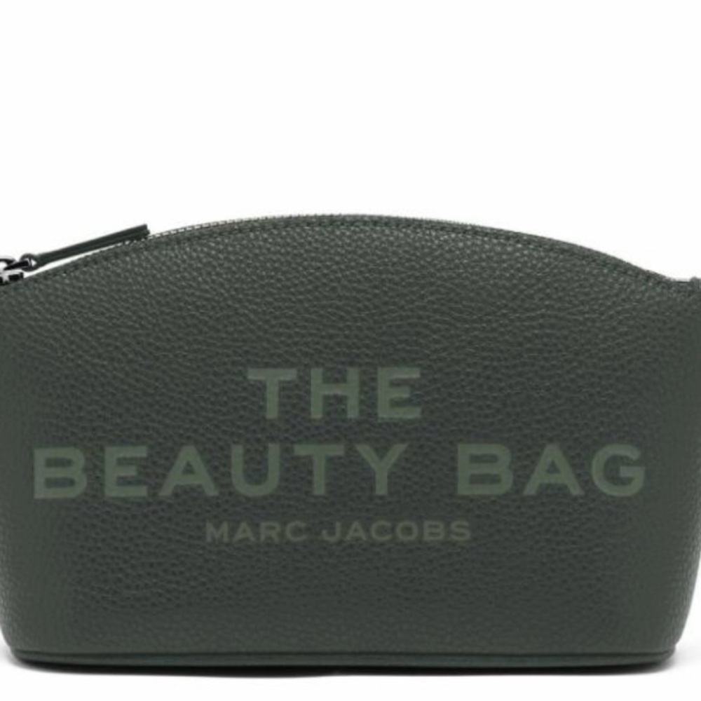 Marc Jacobs  The Beauty Bag